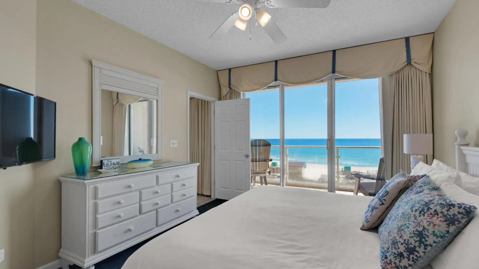 Sterling Sands 209 *
