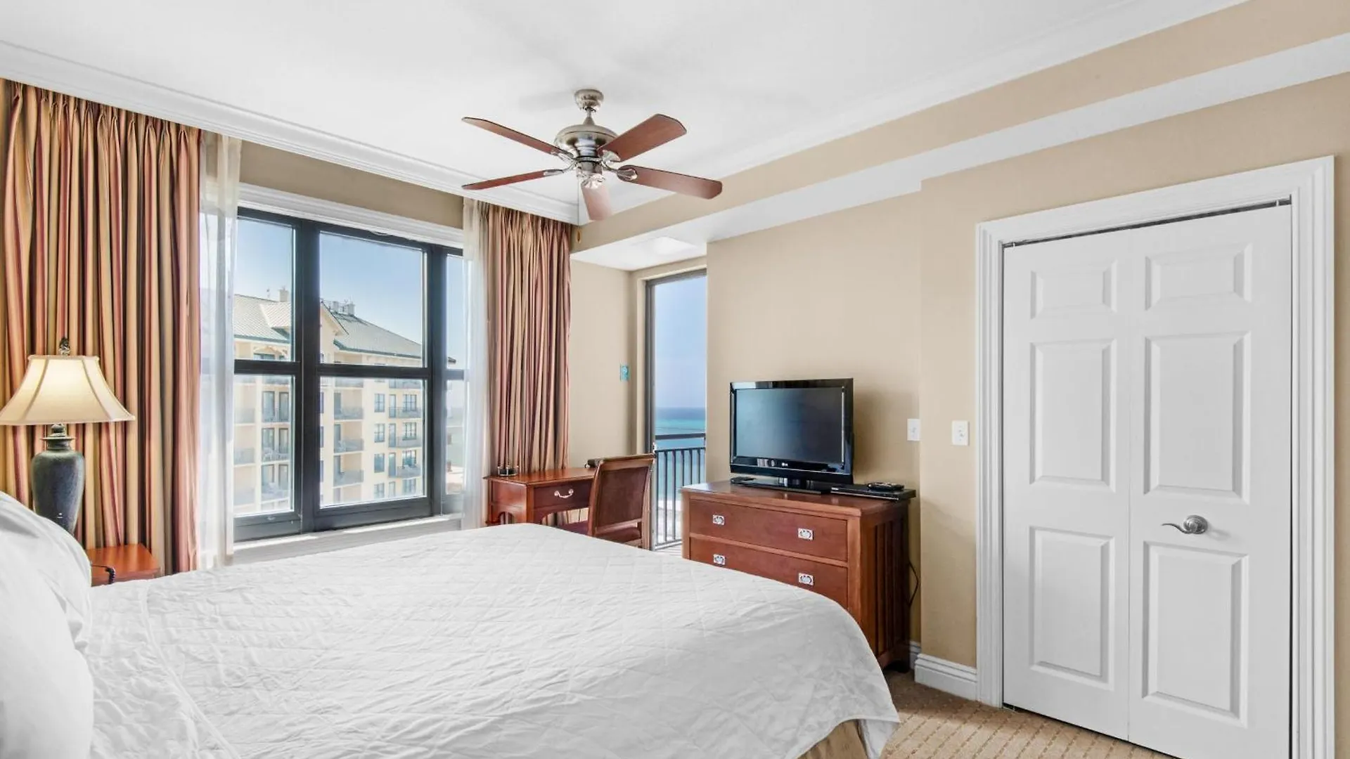 Emerald Grande W1221 Holiday home Destin