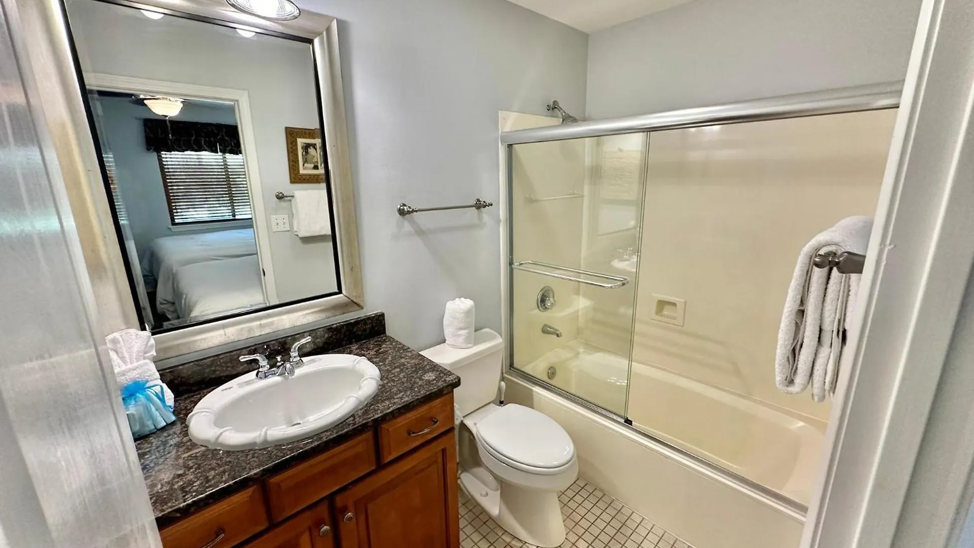 5197 Beachwalk *