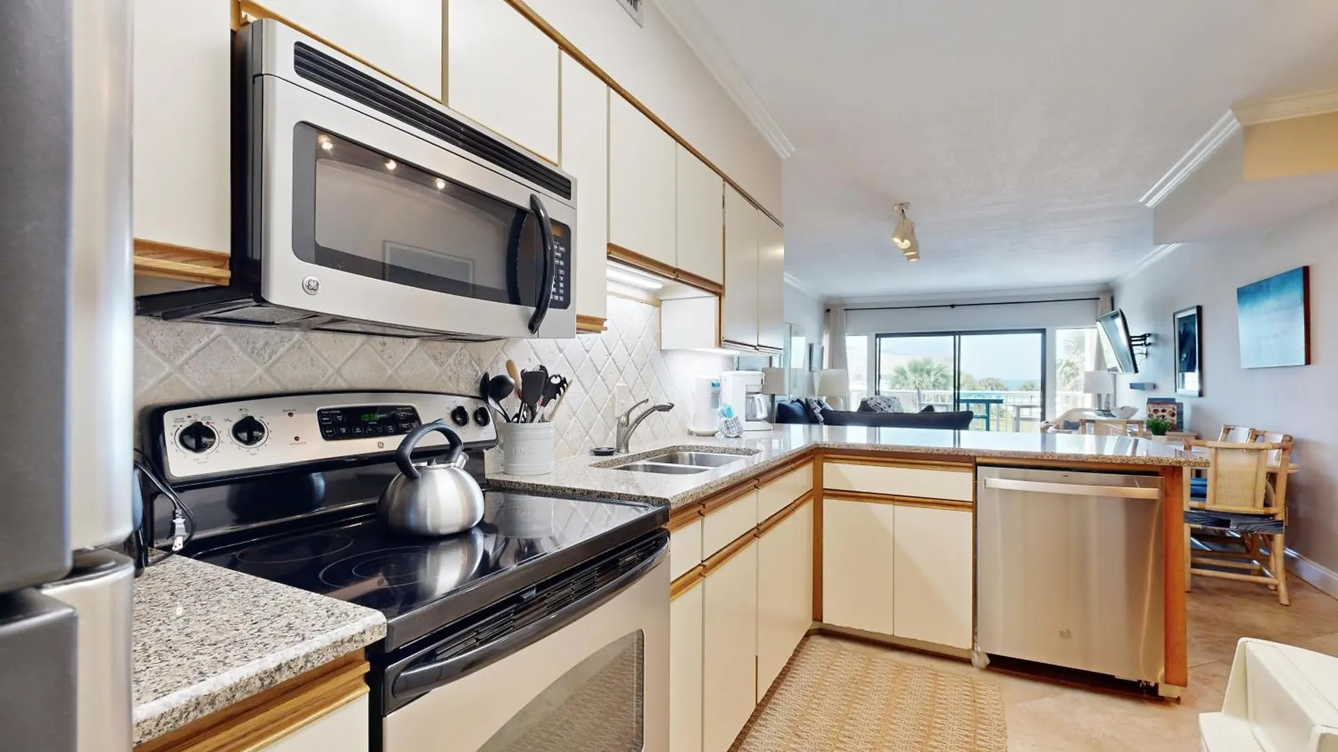 Silver Dunes 32