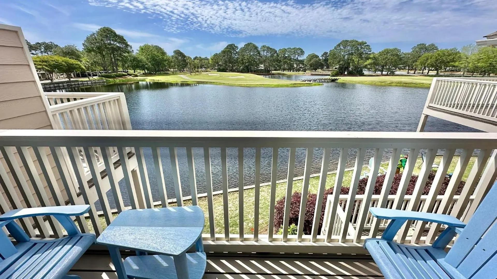 914 Harbour Point *