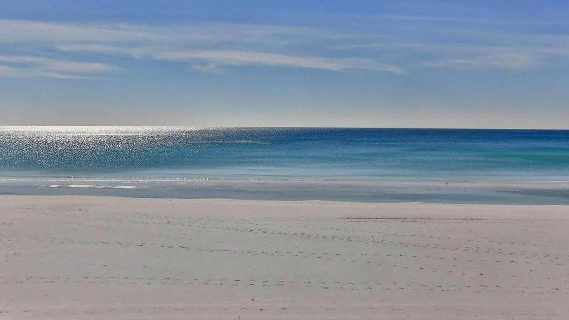 Crystal Village Ii Unit 10b- Close To And Pool! * Destin