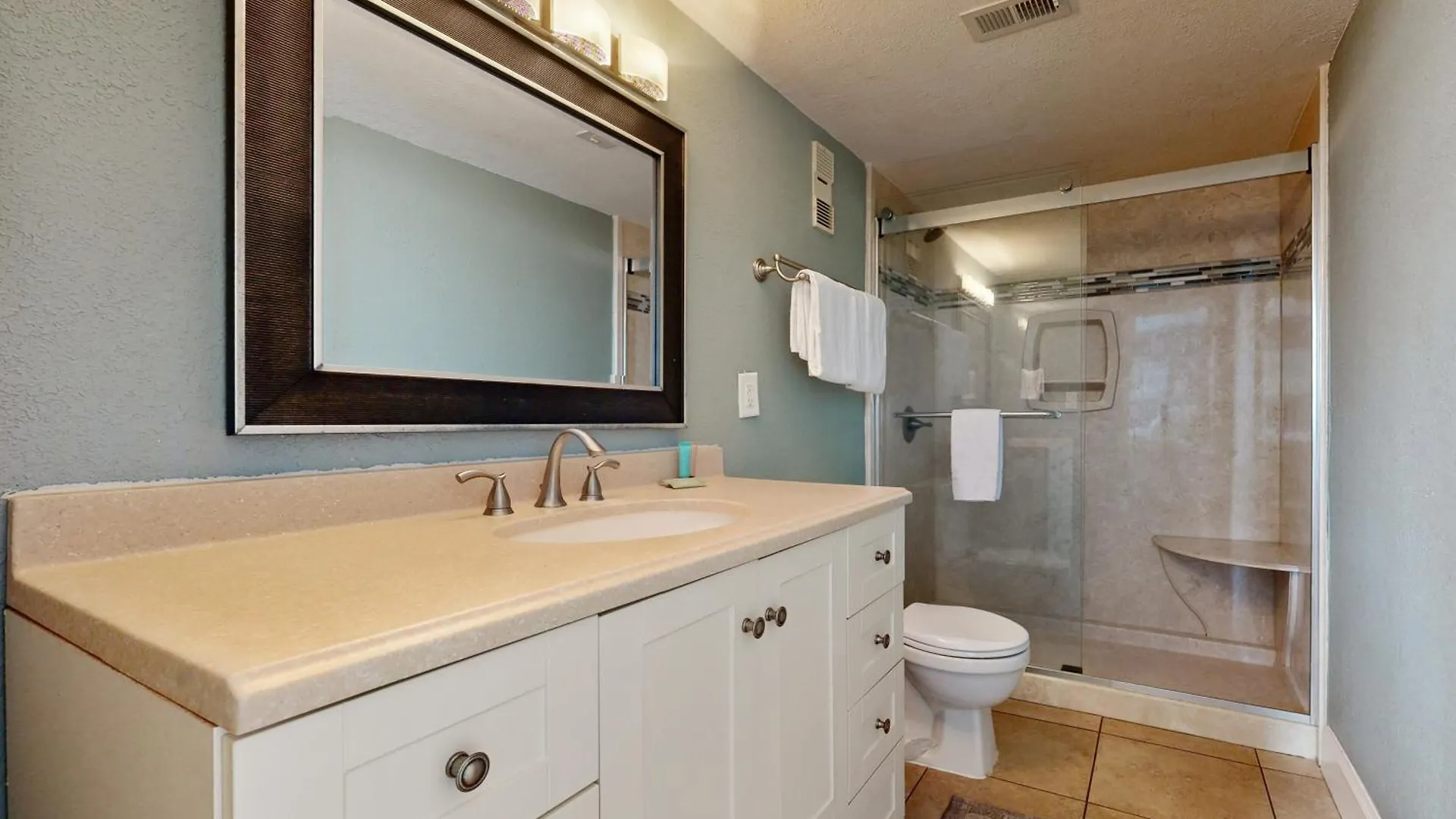 Dolphin Point #406a Destin