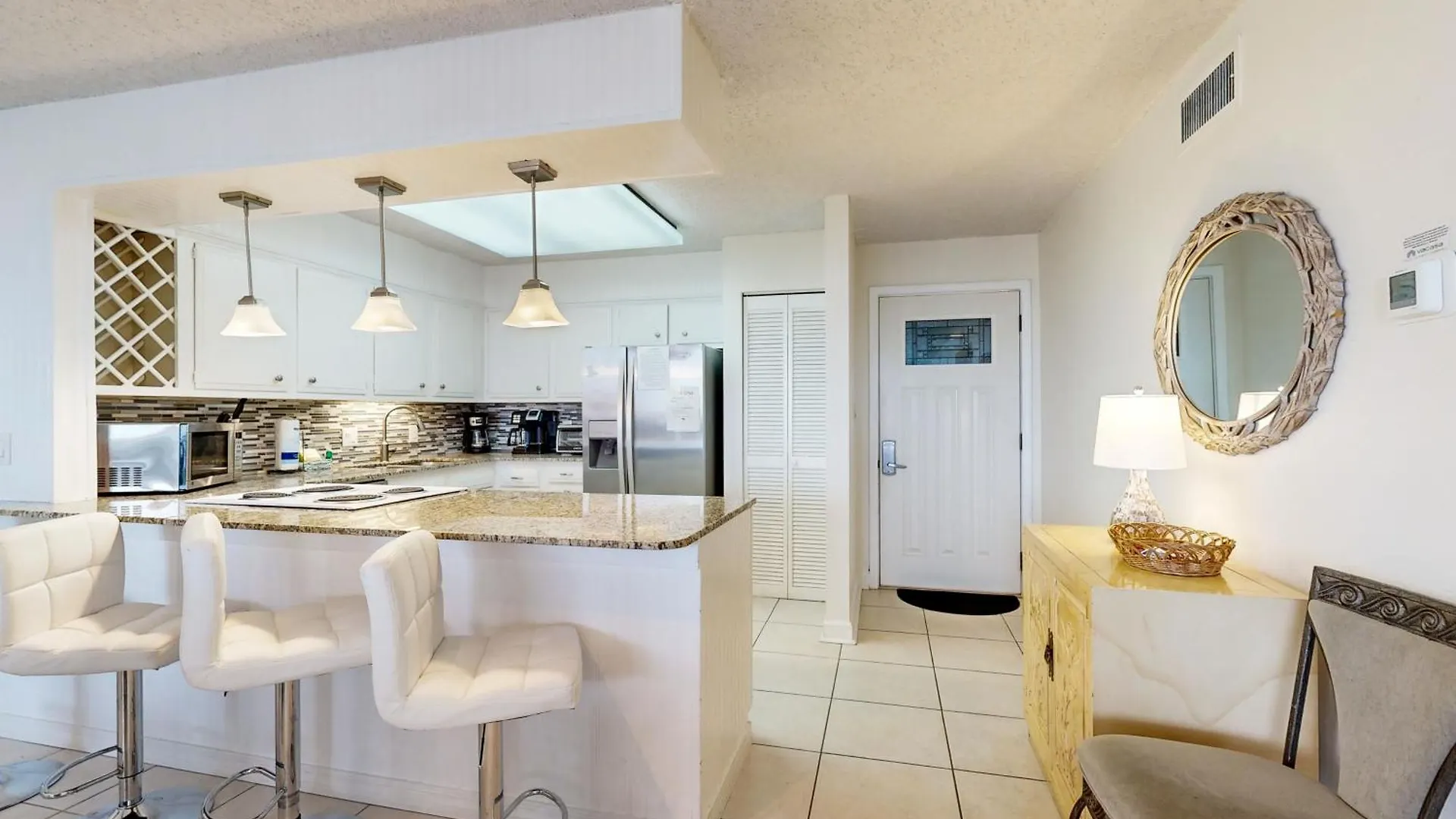 Dolphin Point #406a