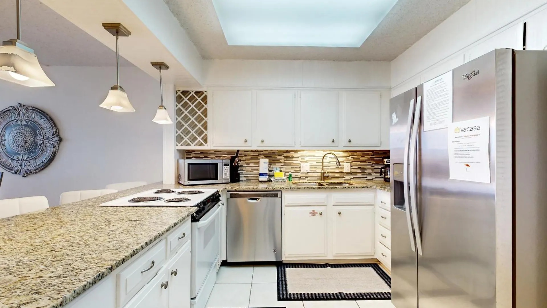 Apartment Dolphin Point #406a