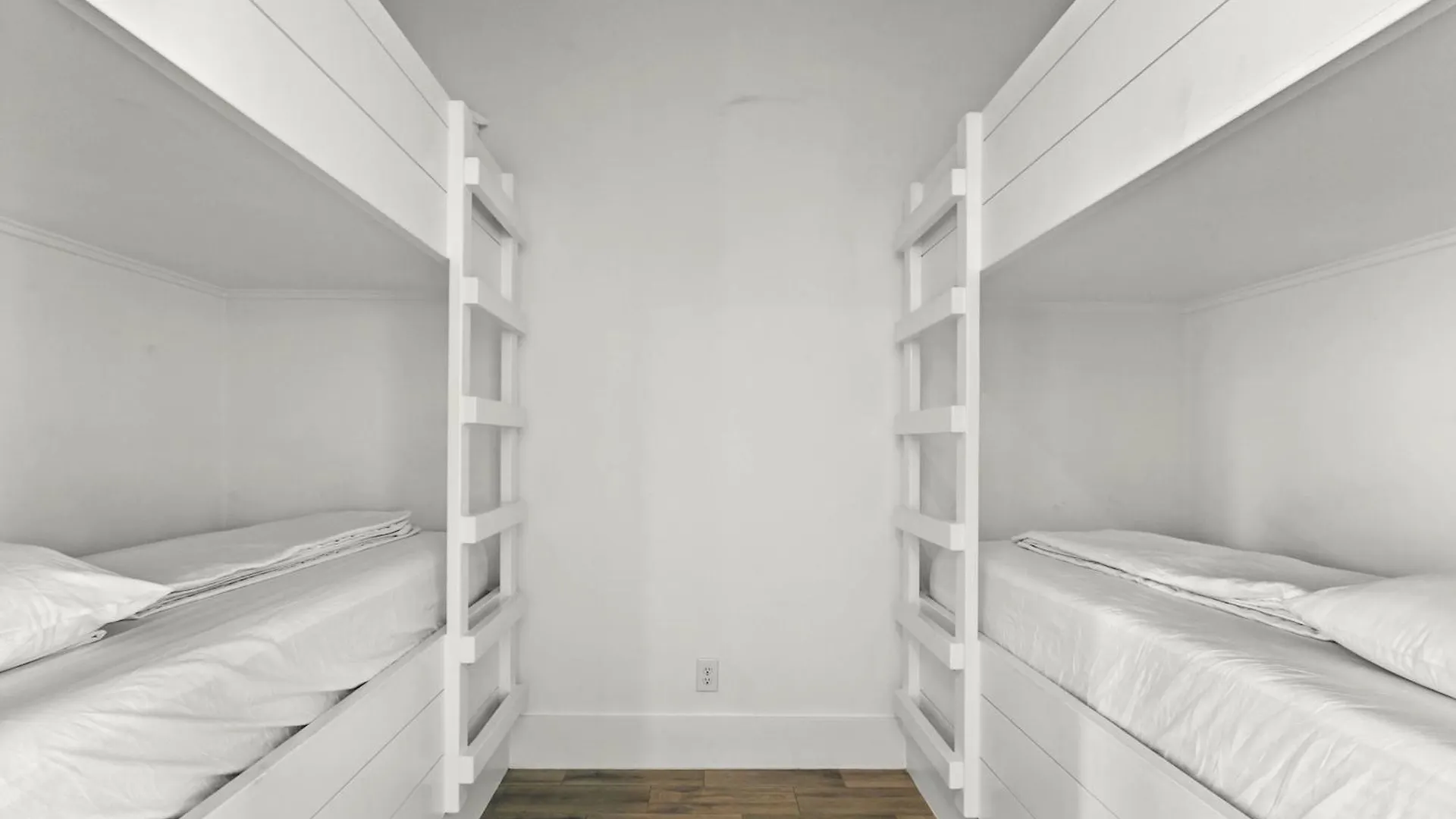 Holiday home Bourbon - Your Dream Vacation Destination