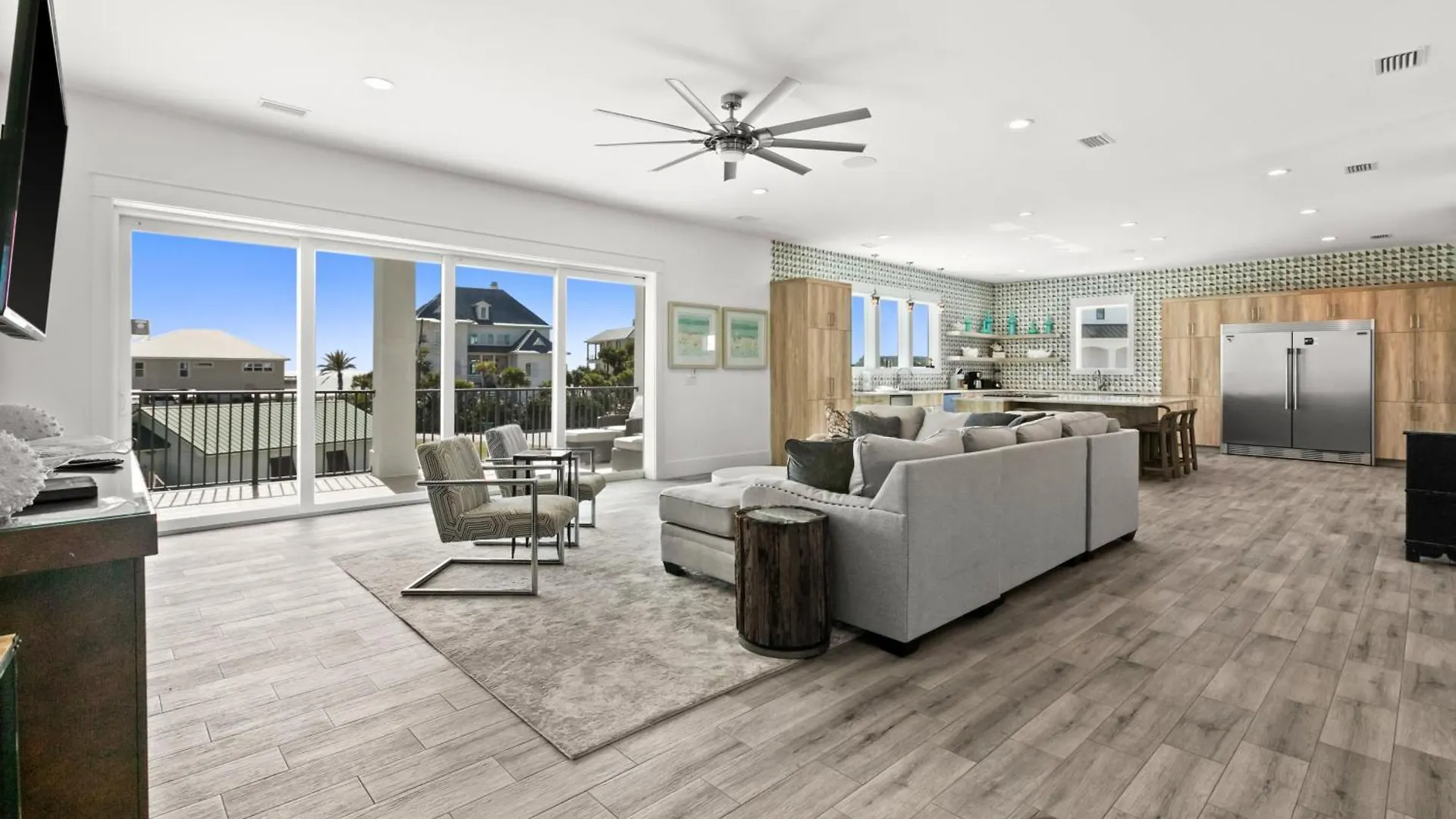 Bourbon - Your Dream Vacation Destination * Destin
