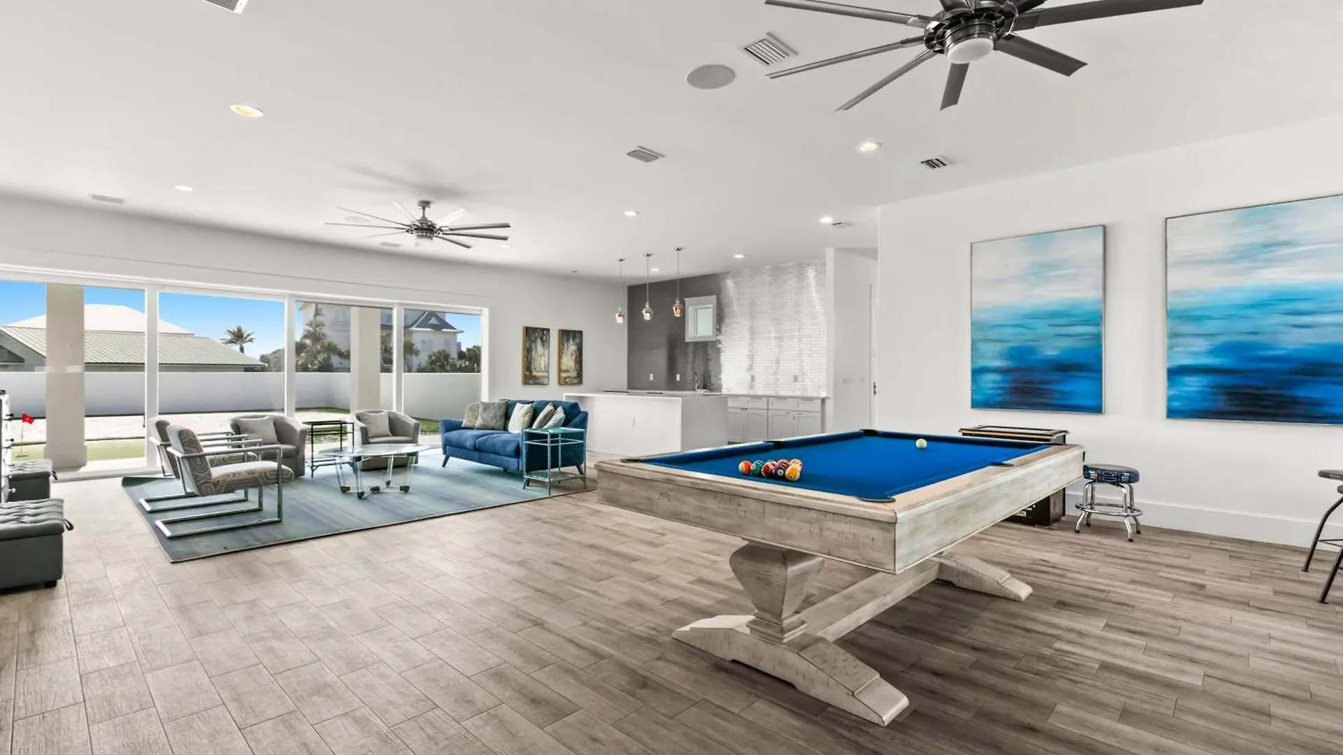 Bourbon - Your Dream Vacation Destination Destin