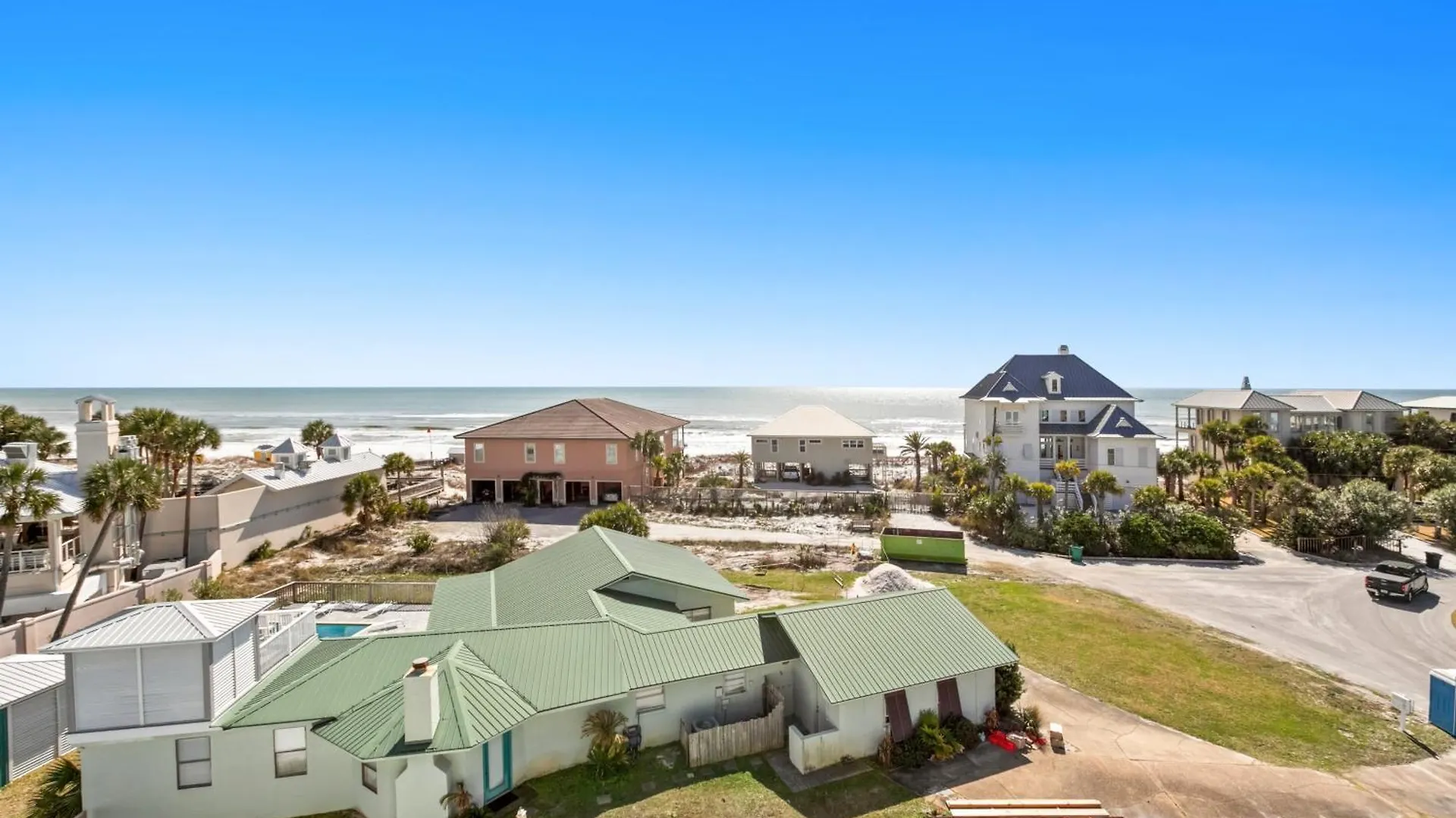 Bourbon - Your Dream Vacation Destination *