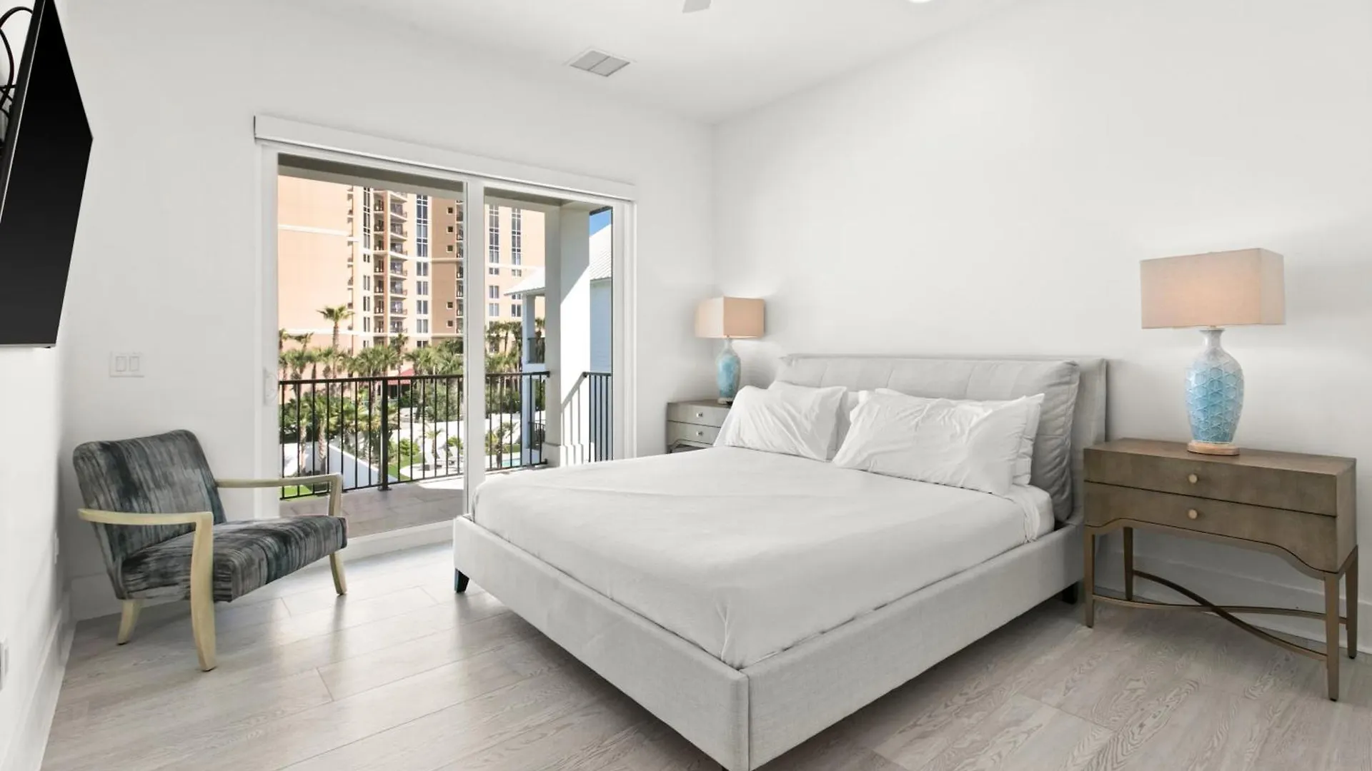 Whiskey House A Luxurious Retreat Destin