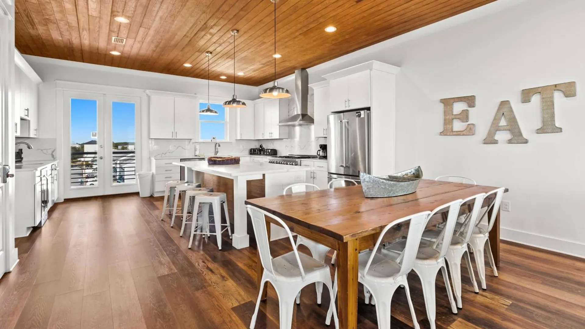 Blue Whale Your Luxury Beach Escape Holiday home