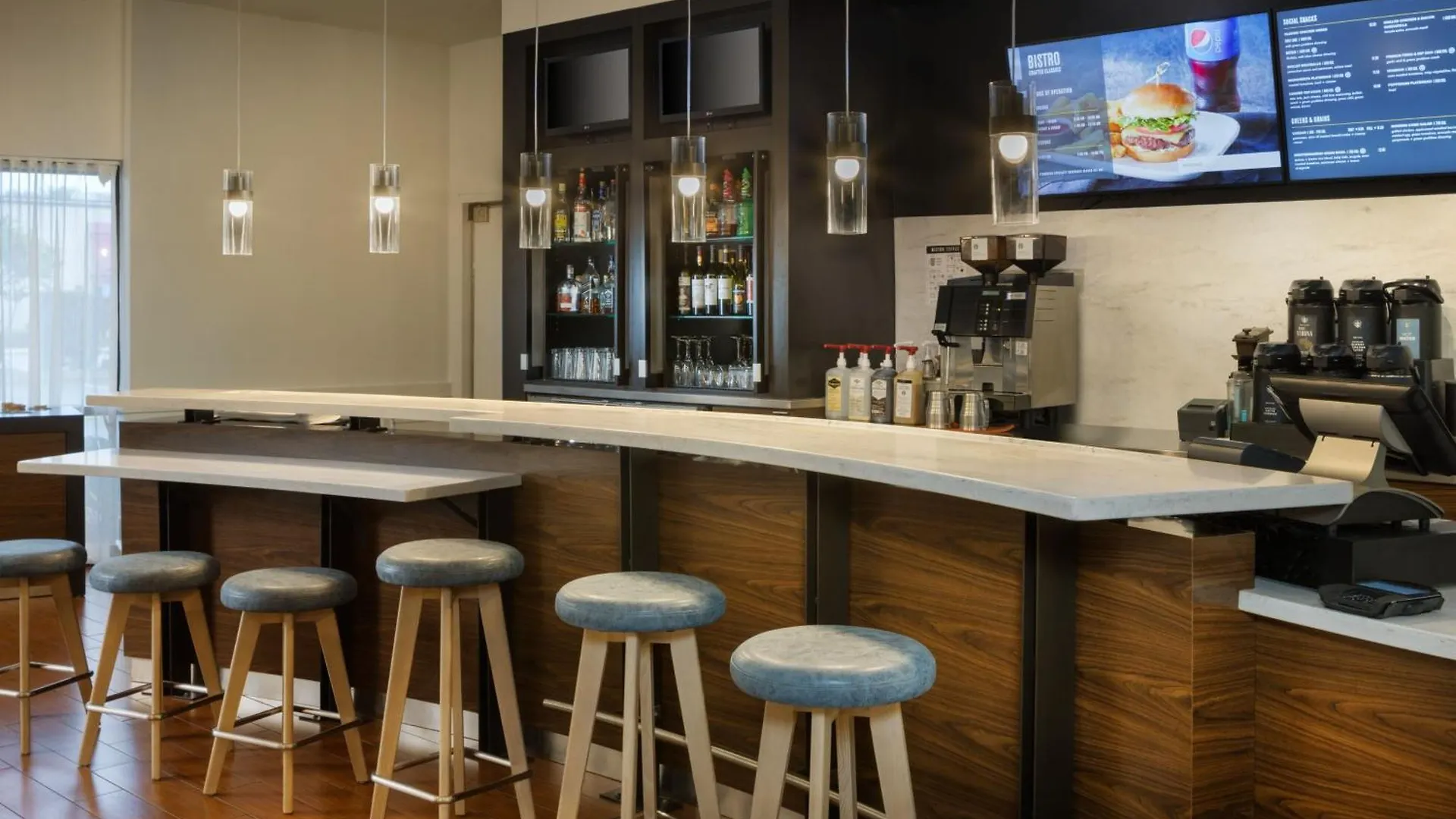 Courtyard By Marriott Sandestin At Grand Boulevard Hotel 3*