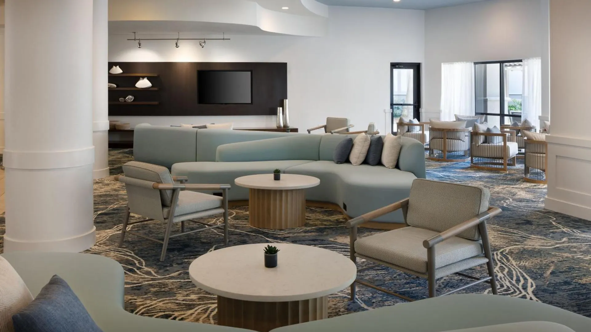 Courtyard By Marriott Sandestin At Grand Boulevard Hotel 3*