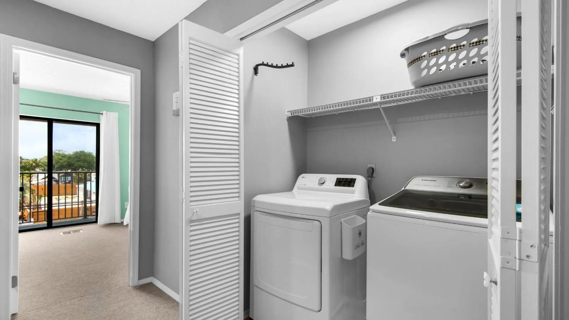Sandprints A6- Life Of Riley Holiday home *