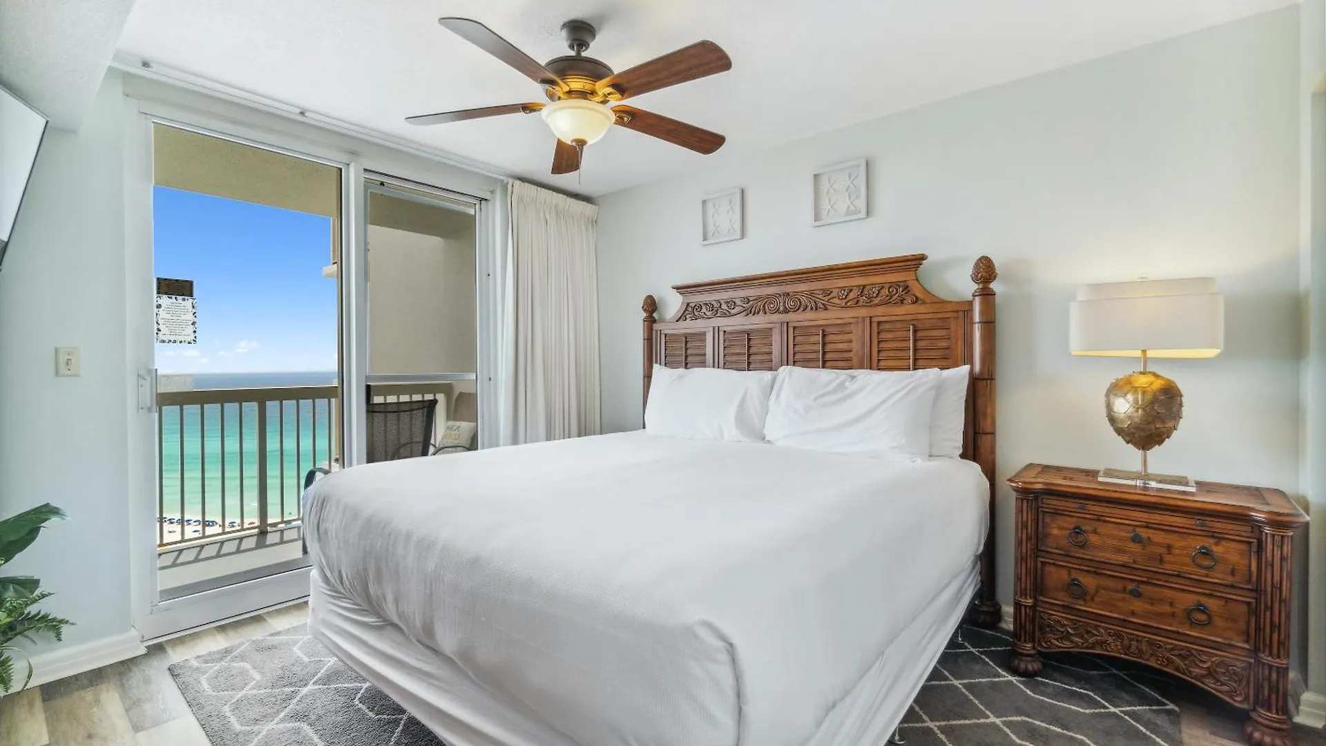 Pelican By Panhandle Getaways