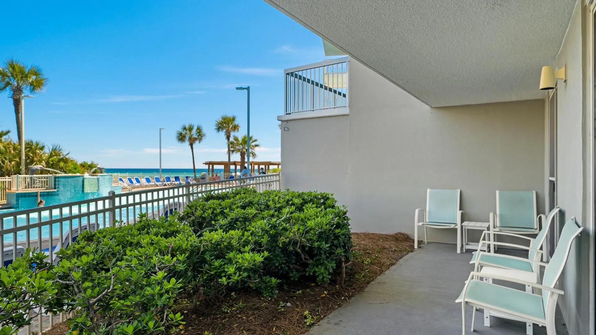 Pelican By Panhandle Getaways