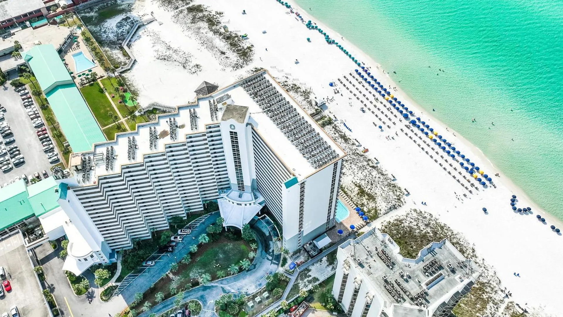 Pelican Pointe Apartment *