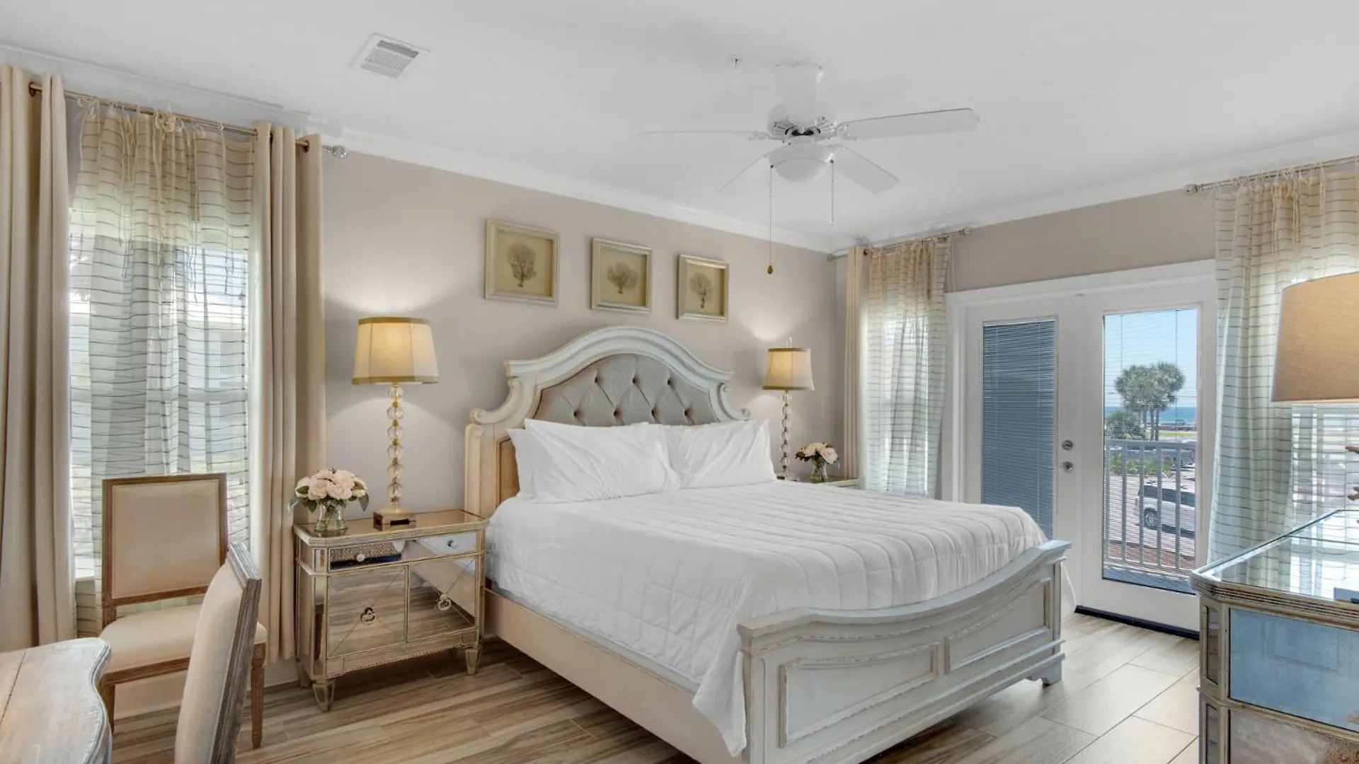 펜션 Pavilion Palms 104c By Newman-dailey