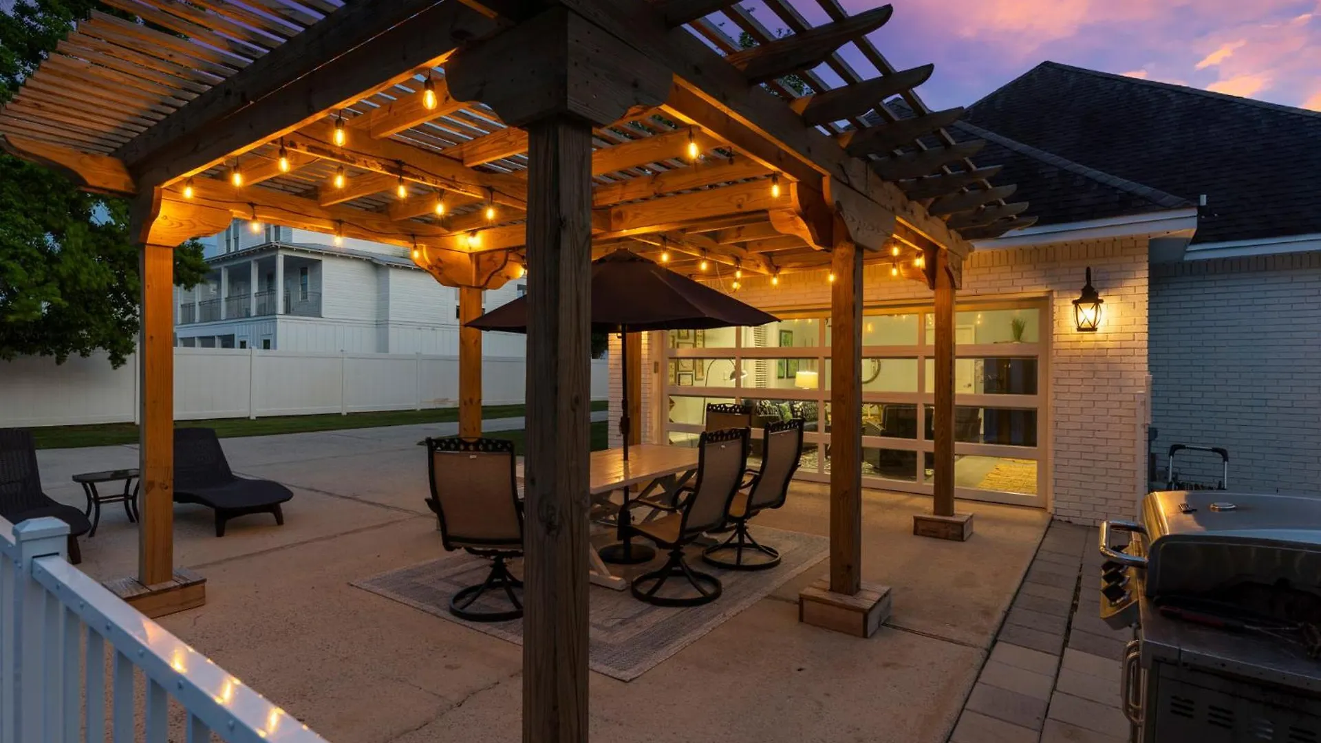 A World Away By Newman-dailey Holiday home *
