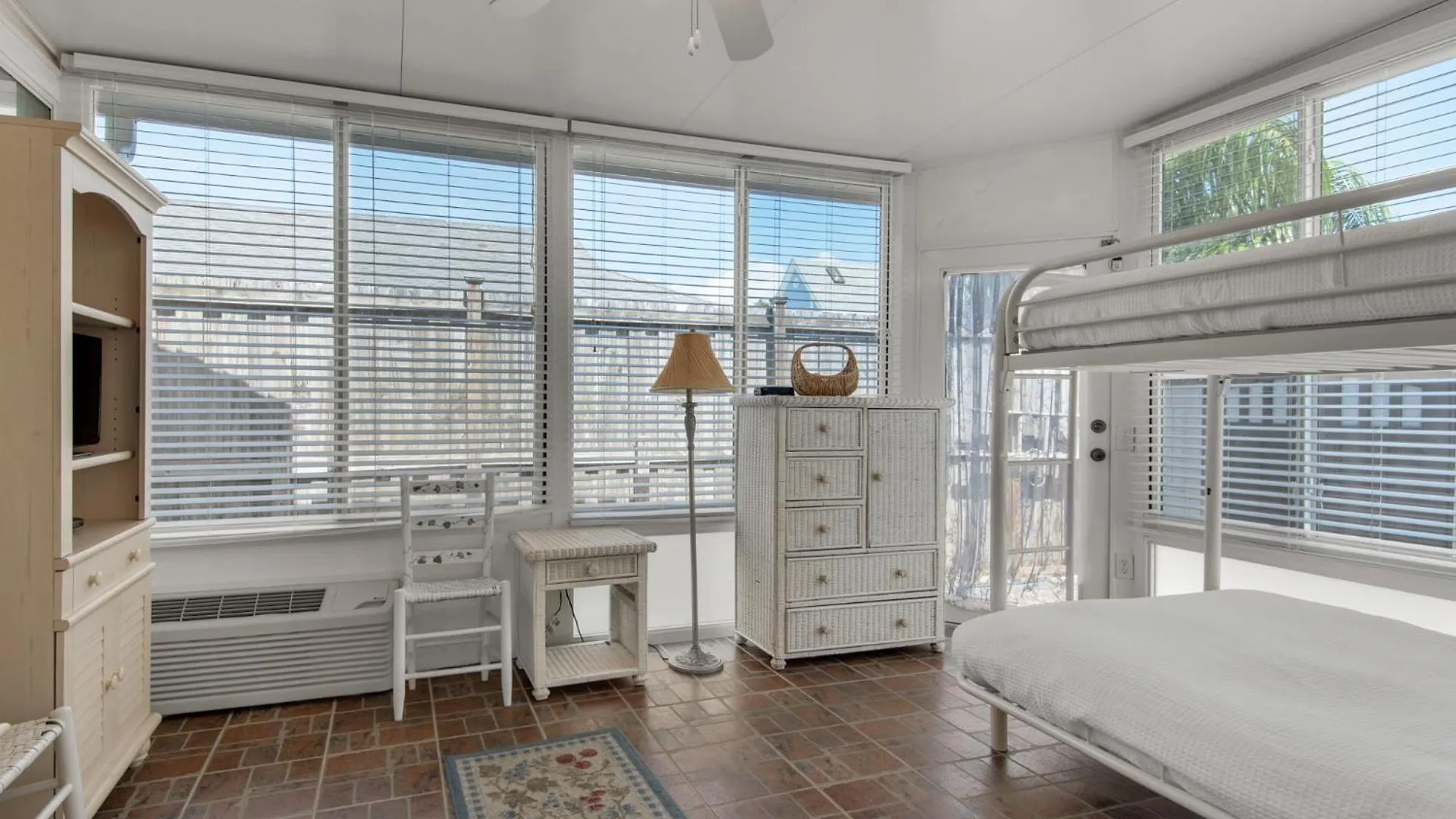 Caribbean Breeze By Newman-dailey Holiday home *