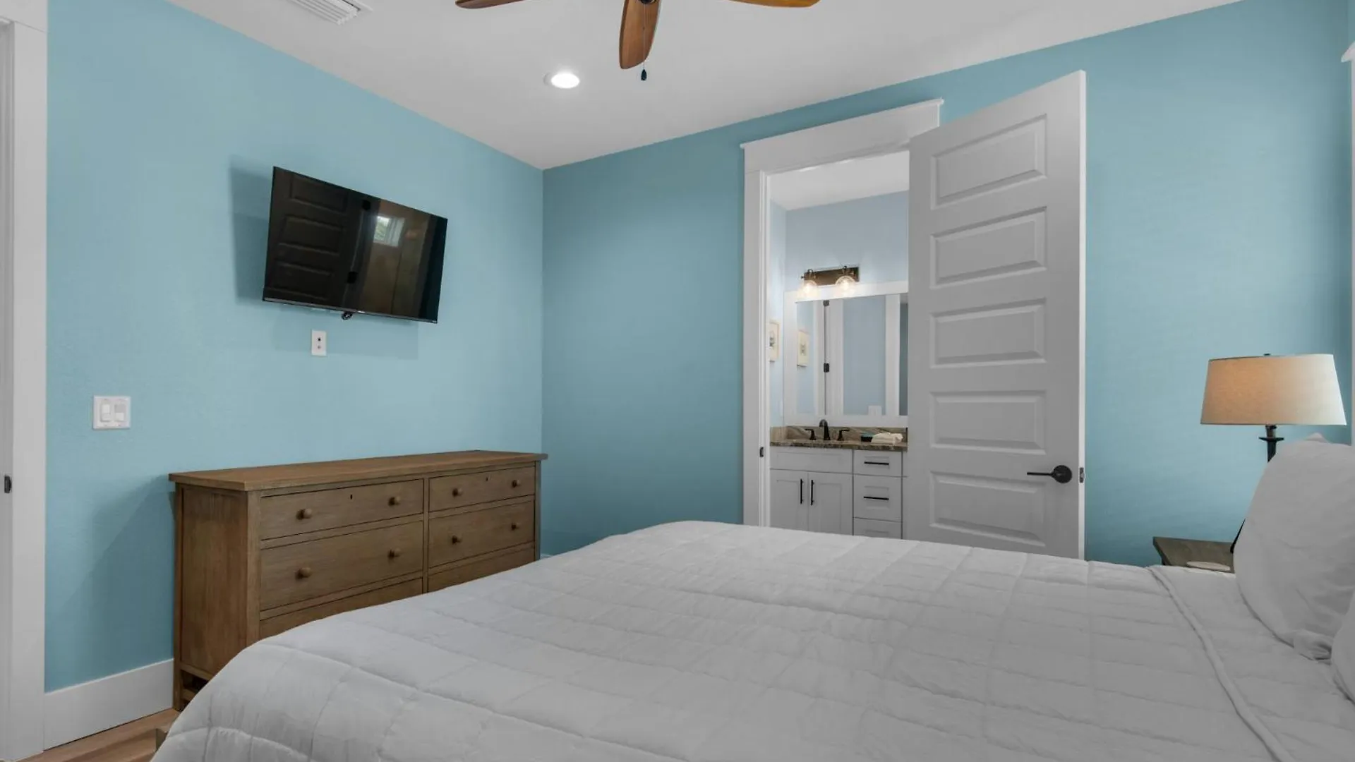 Coastal Cove By Newman-dailey Holiday home *