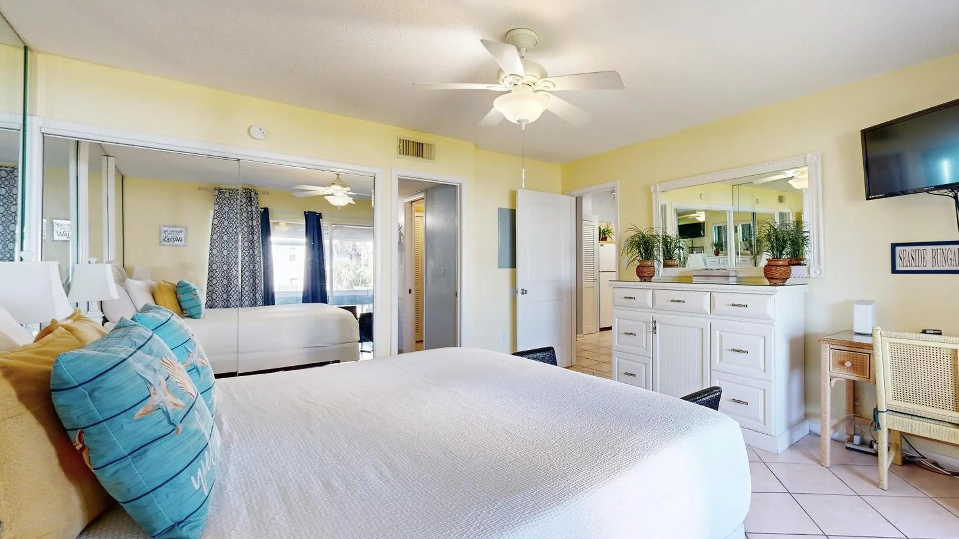 Chateau La Apartment *