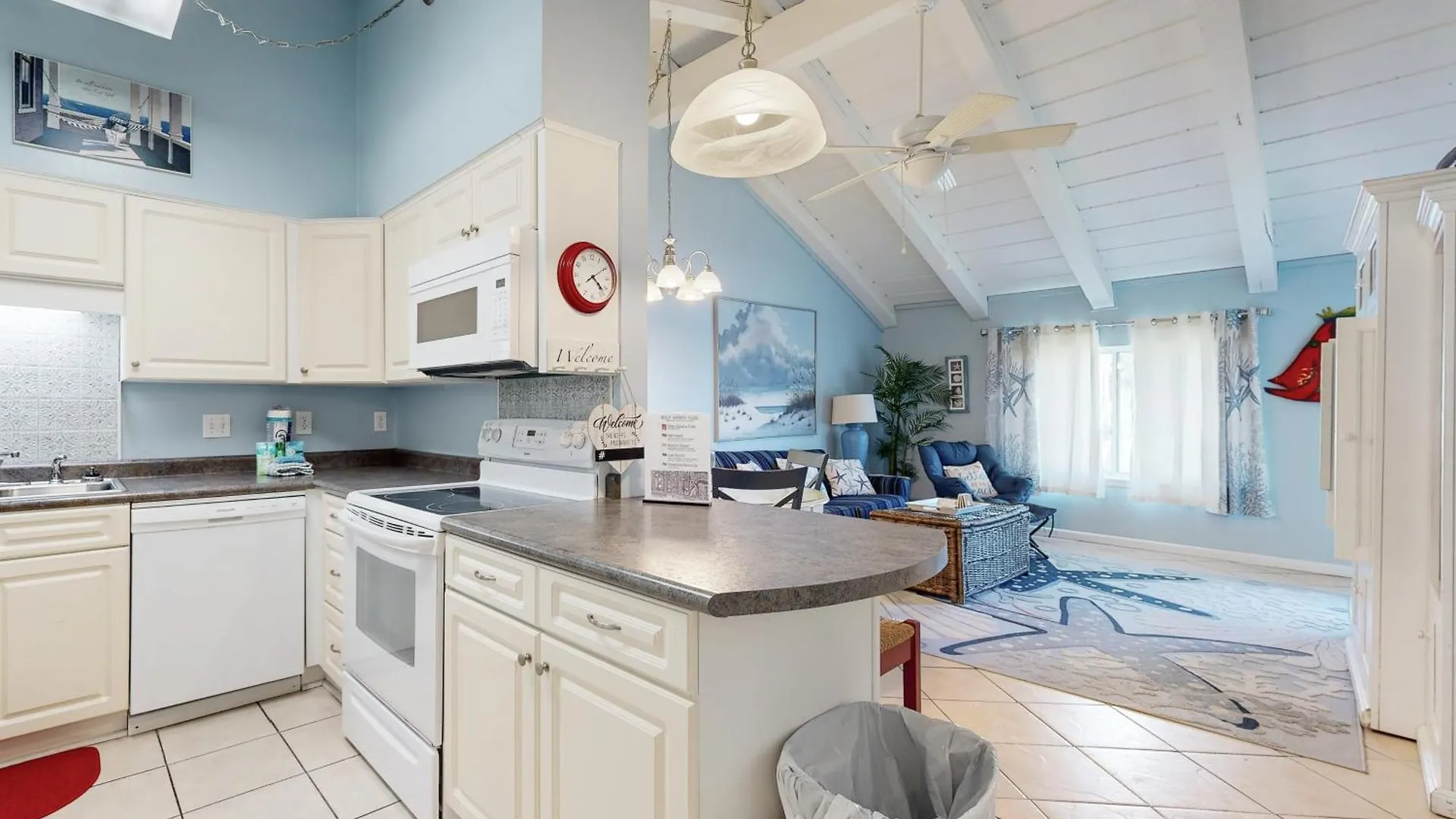 Chateau La Apartment
