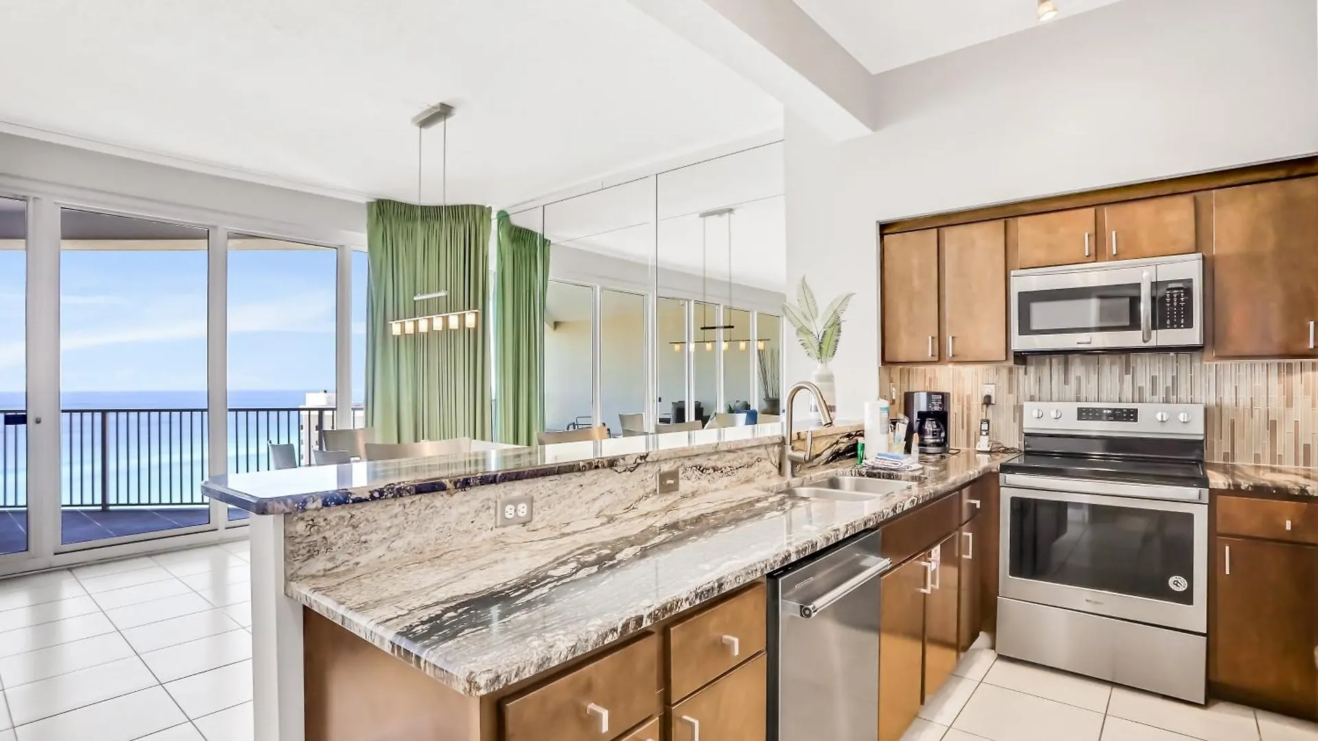 Tops'l Tides 911 Apartment *