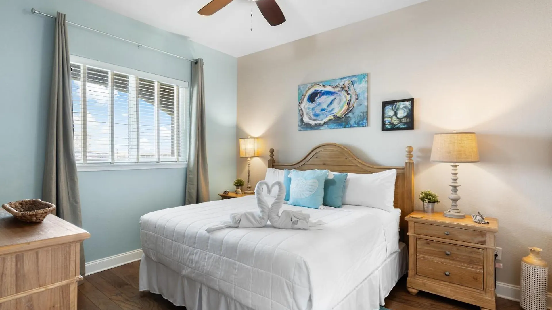 Alerio 405a By Newman-dailey Apartment