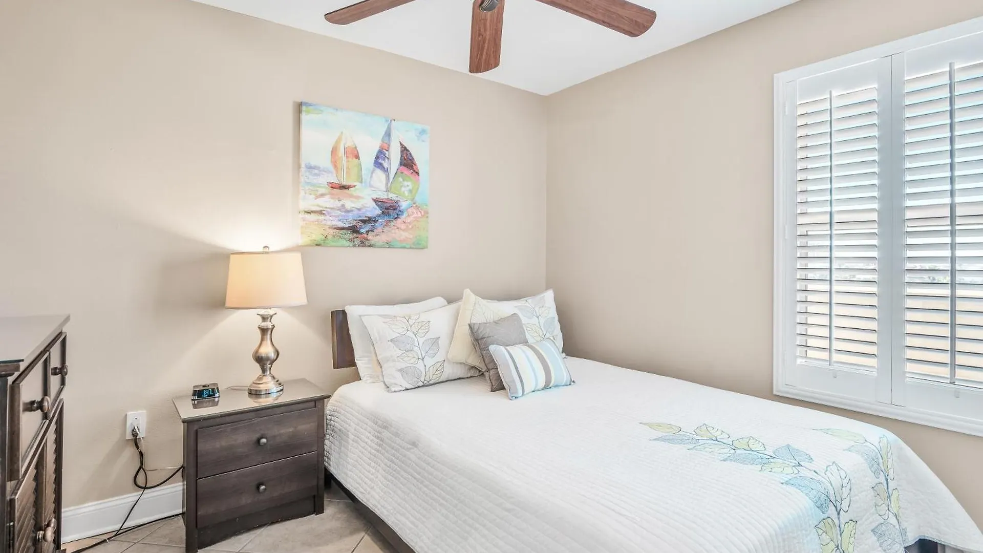 Pelican Apartment