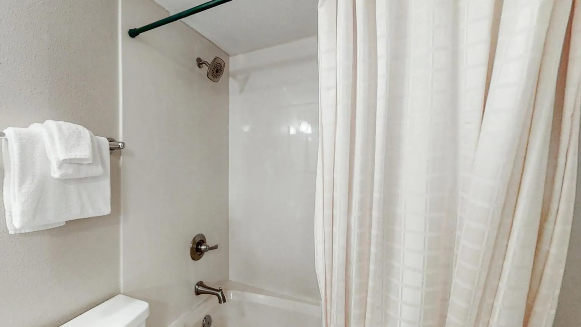 Emerald Towers Apartment Destin