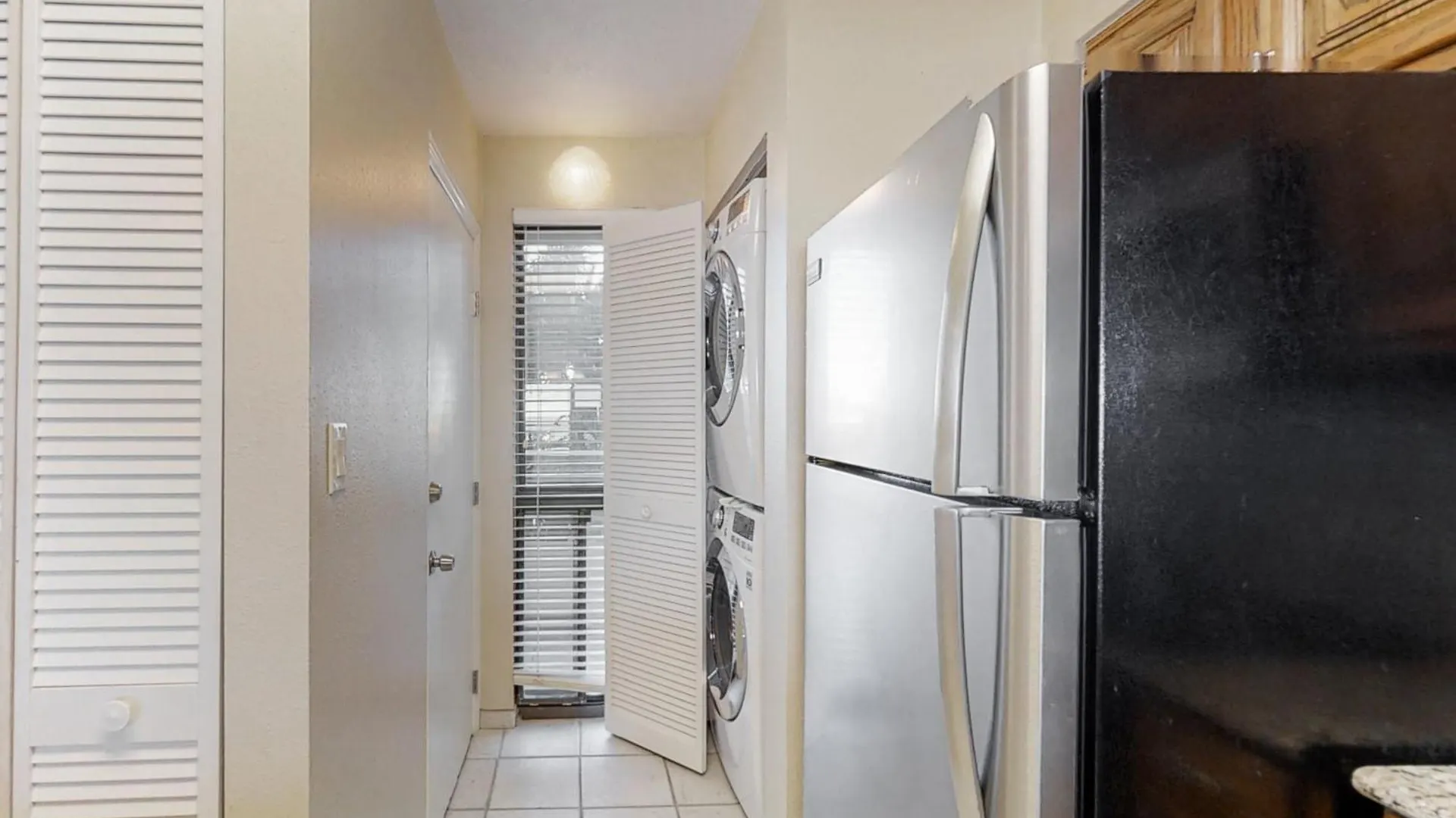 Apartment Emerald Towers