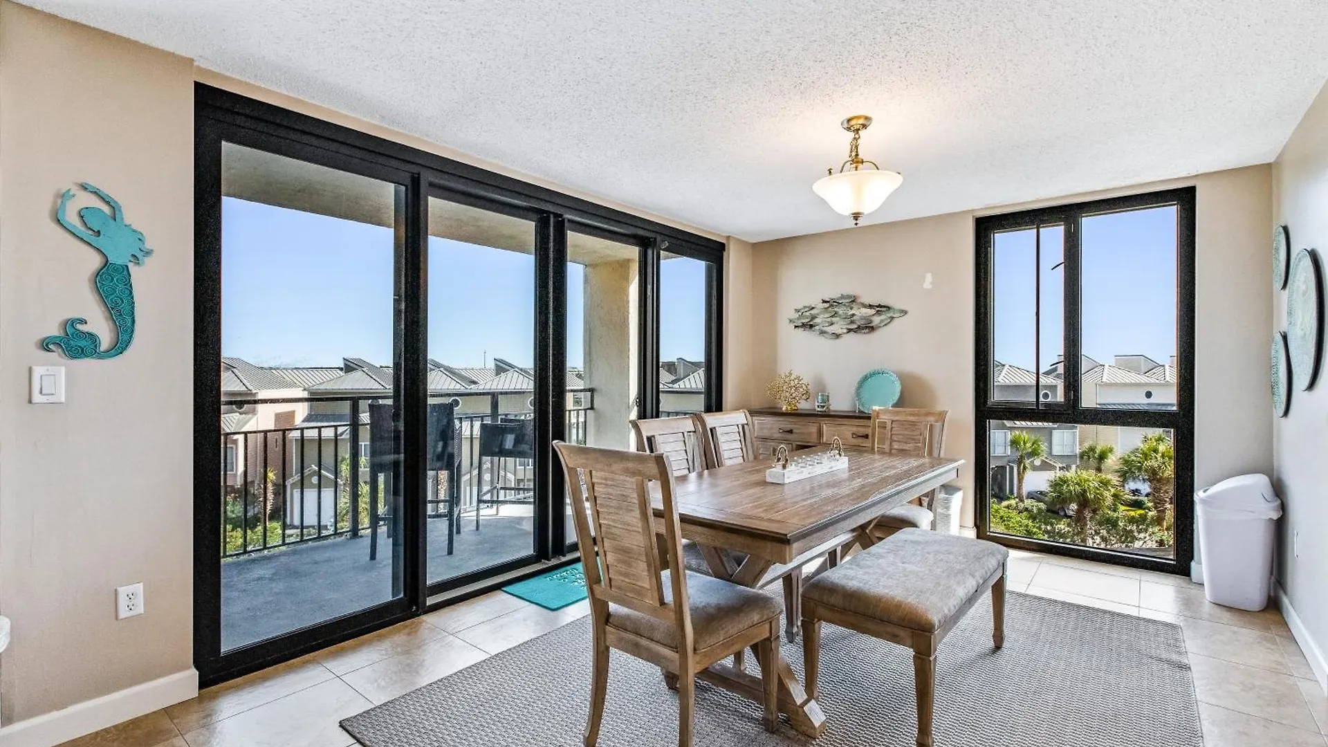 Enclave Holiday home