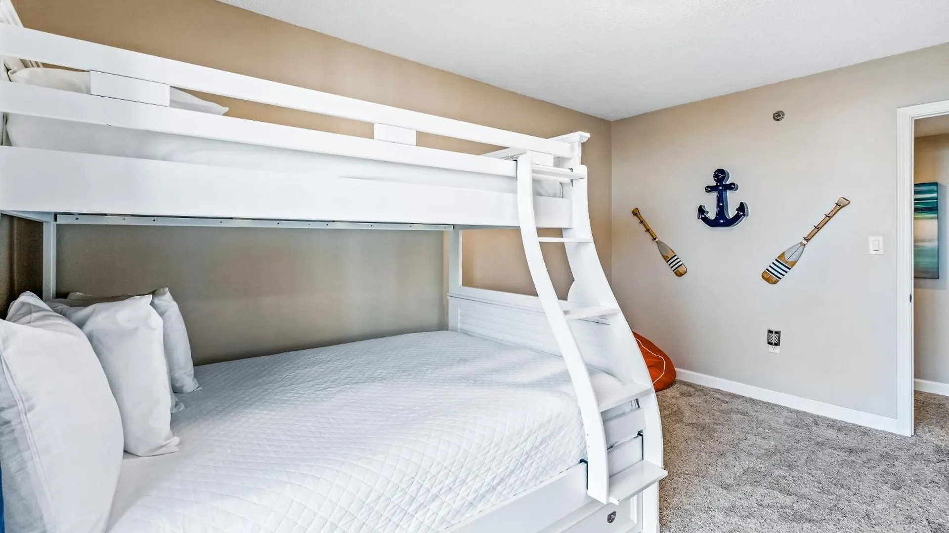 Enclave Holiday home *