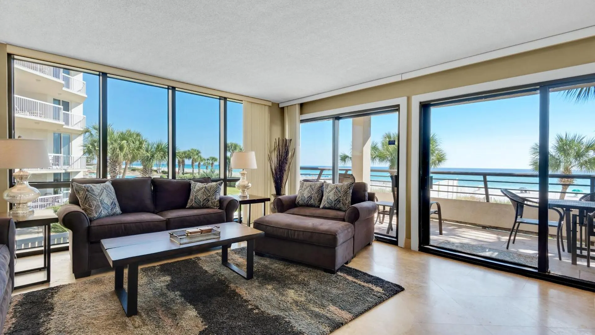 Emerald Towers Apartment