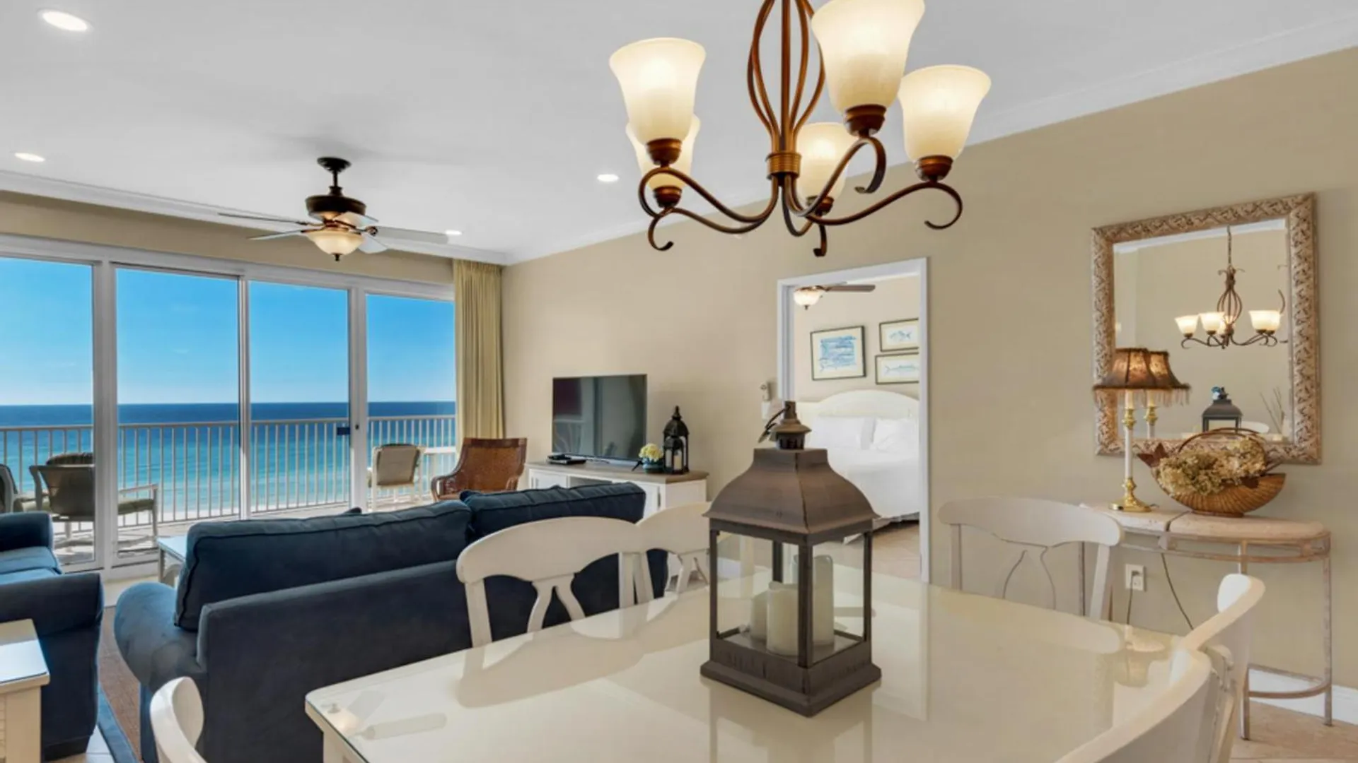 Holiday home Tops'l Tides