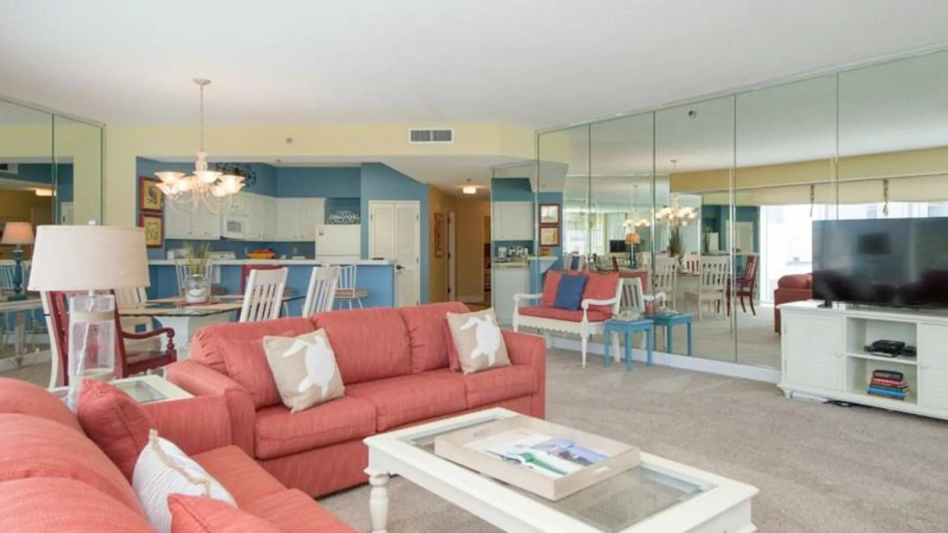 Tops'l Tides I Holiday home