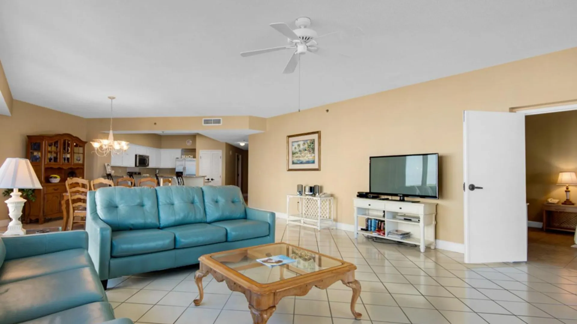 Holiday home Tops'l Tides I