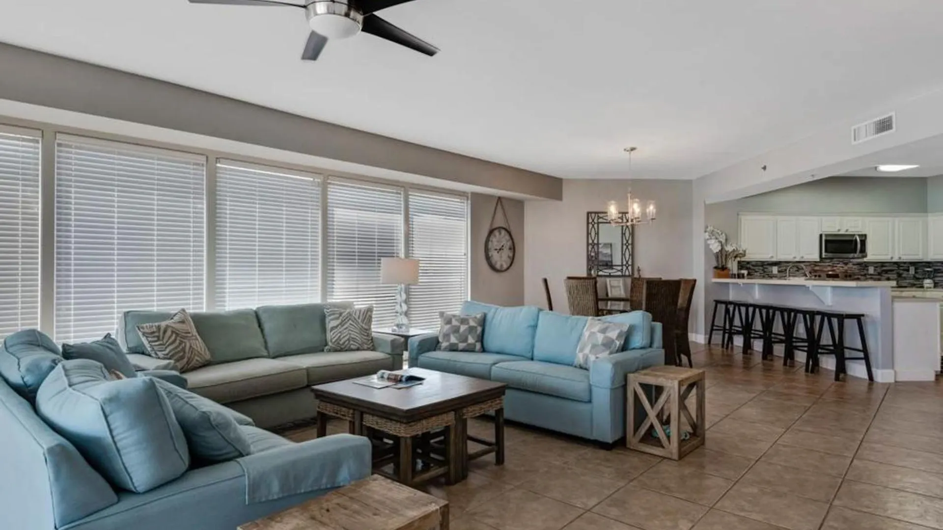 Holiday home Tops'l Tides I