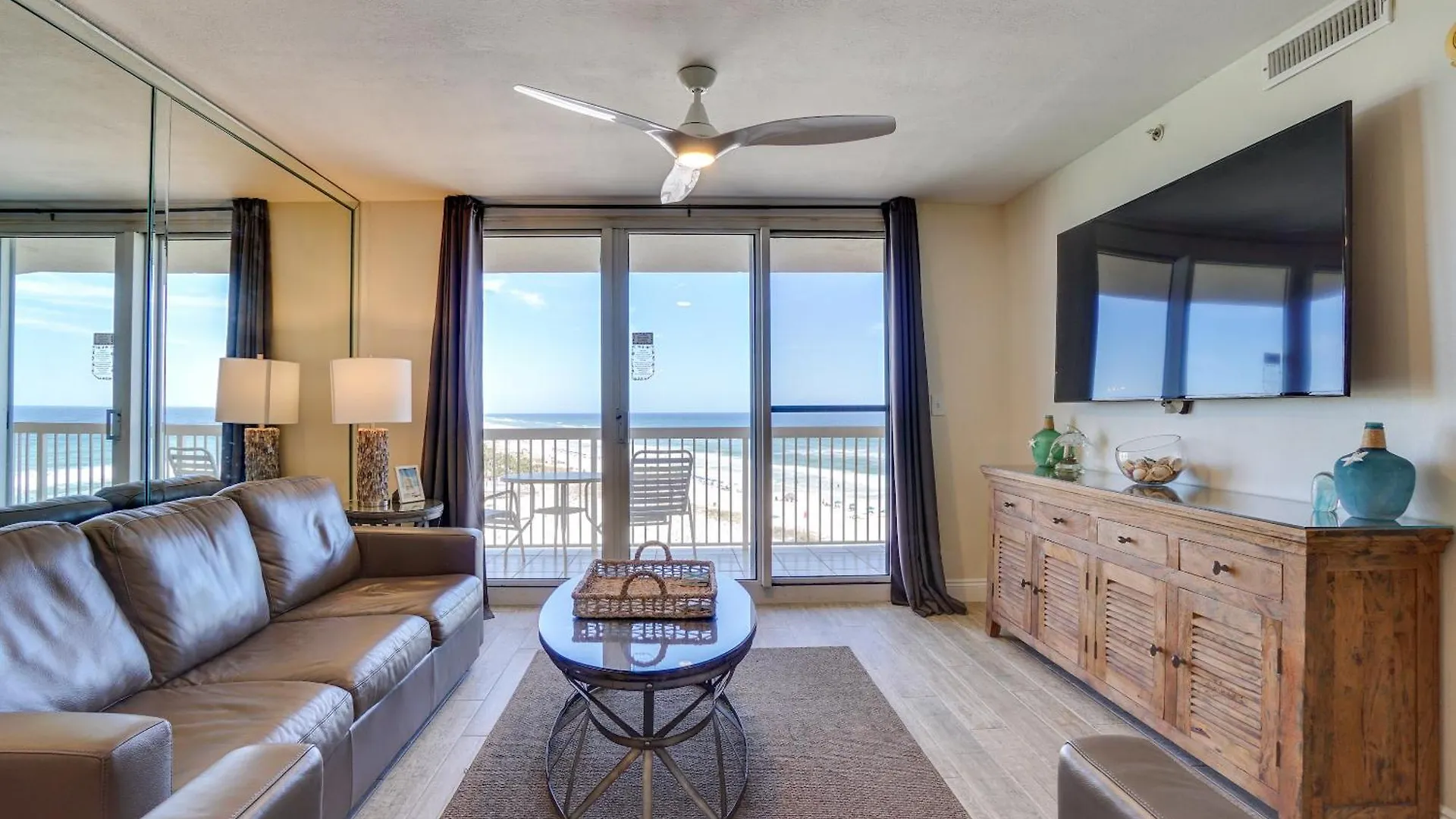 Pelican By Panhandle Getaways Apartment