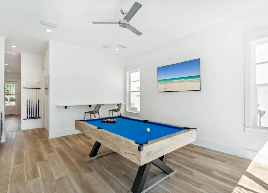 Endless Summer Estate With Golf Cart And Game Holiday home