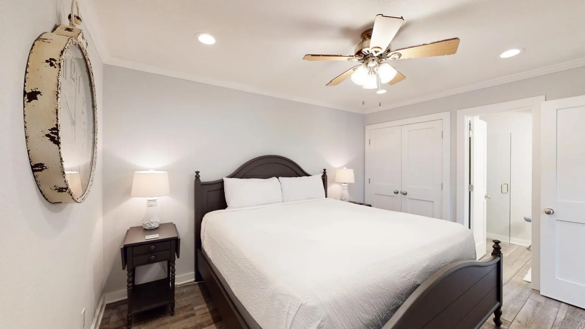 Tradewinds Apartment *