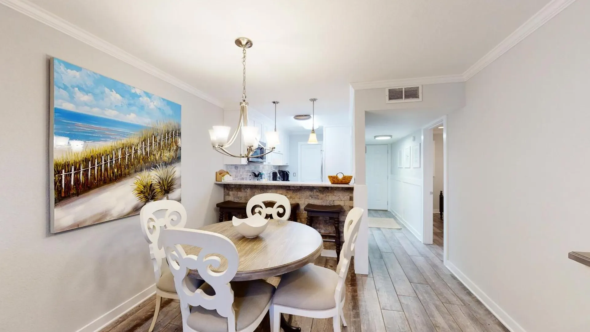 Apartment Tradewinds *