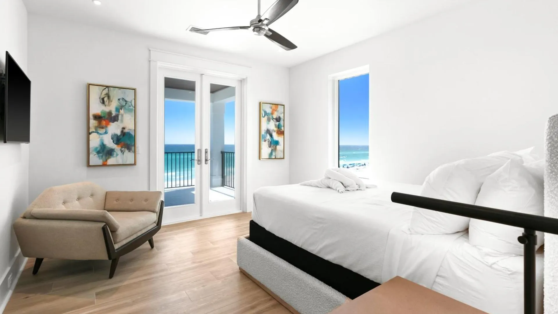 Queen Of Crystal Shores Luxury Beachfront Retreat