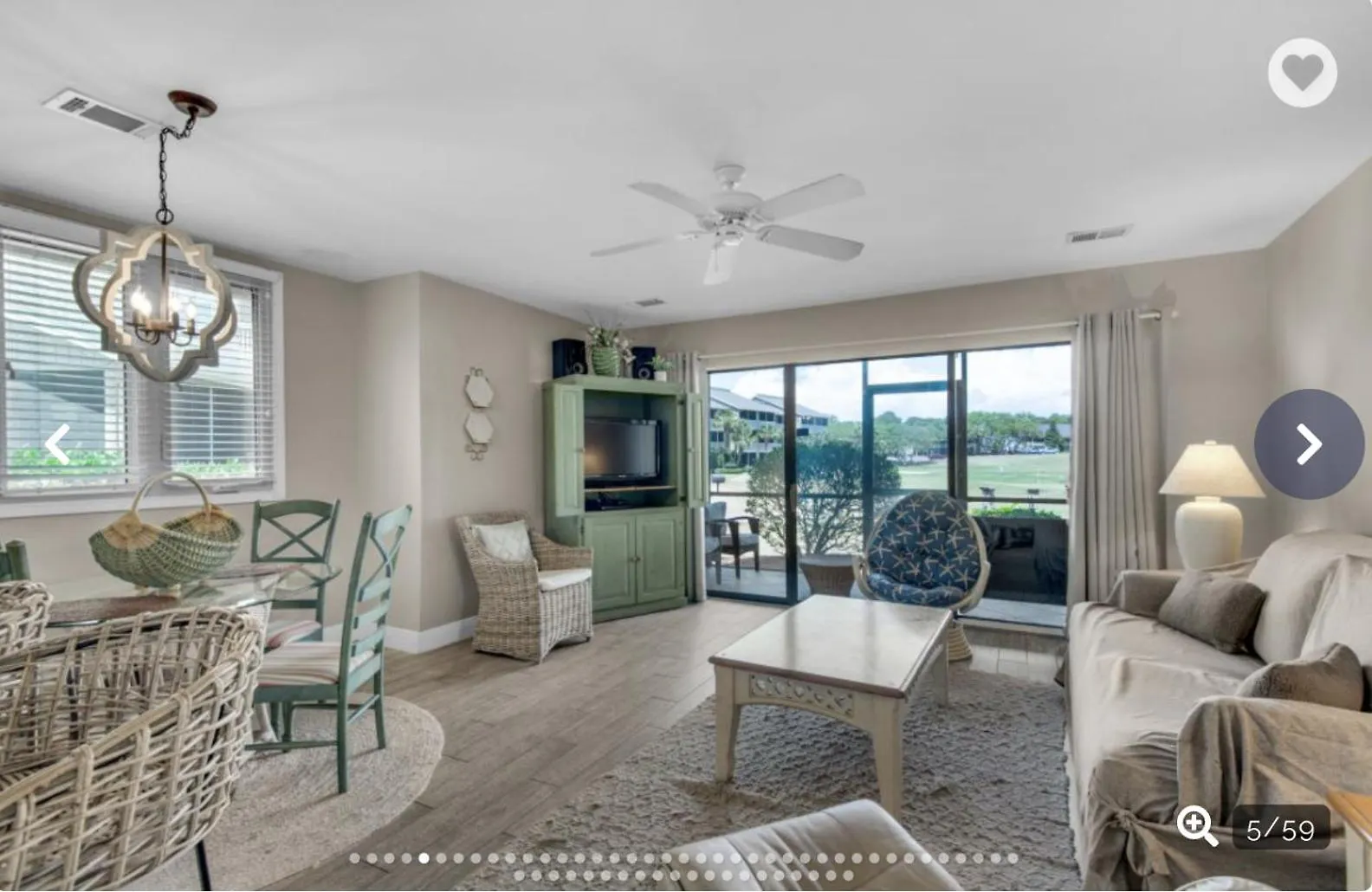 3 Min Walk To Beach- Gulf Breeze Lakefront Retreat! Sleeps 8 *