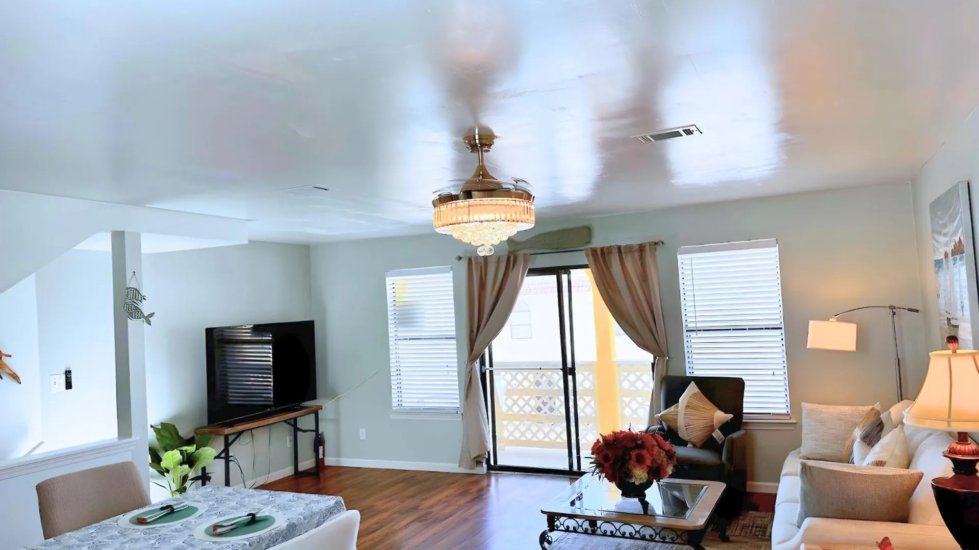 Renovated House, 1 Minute Walk To Miramar * Destin