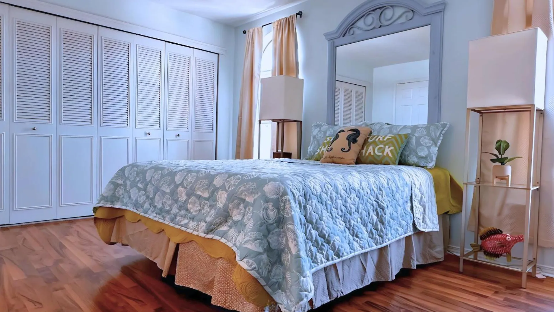 Holiday home Renovated House, 1 Minute Walk To Miramar