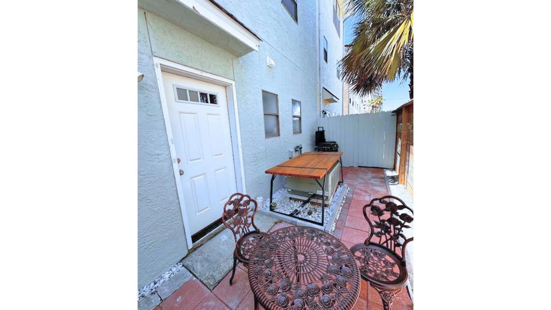 Renovated House, 1 Minute Walk To Miramar Holiday home Destin