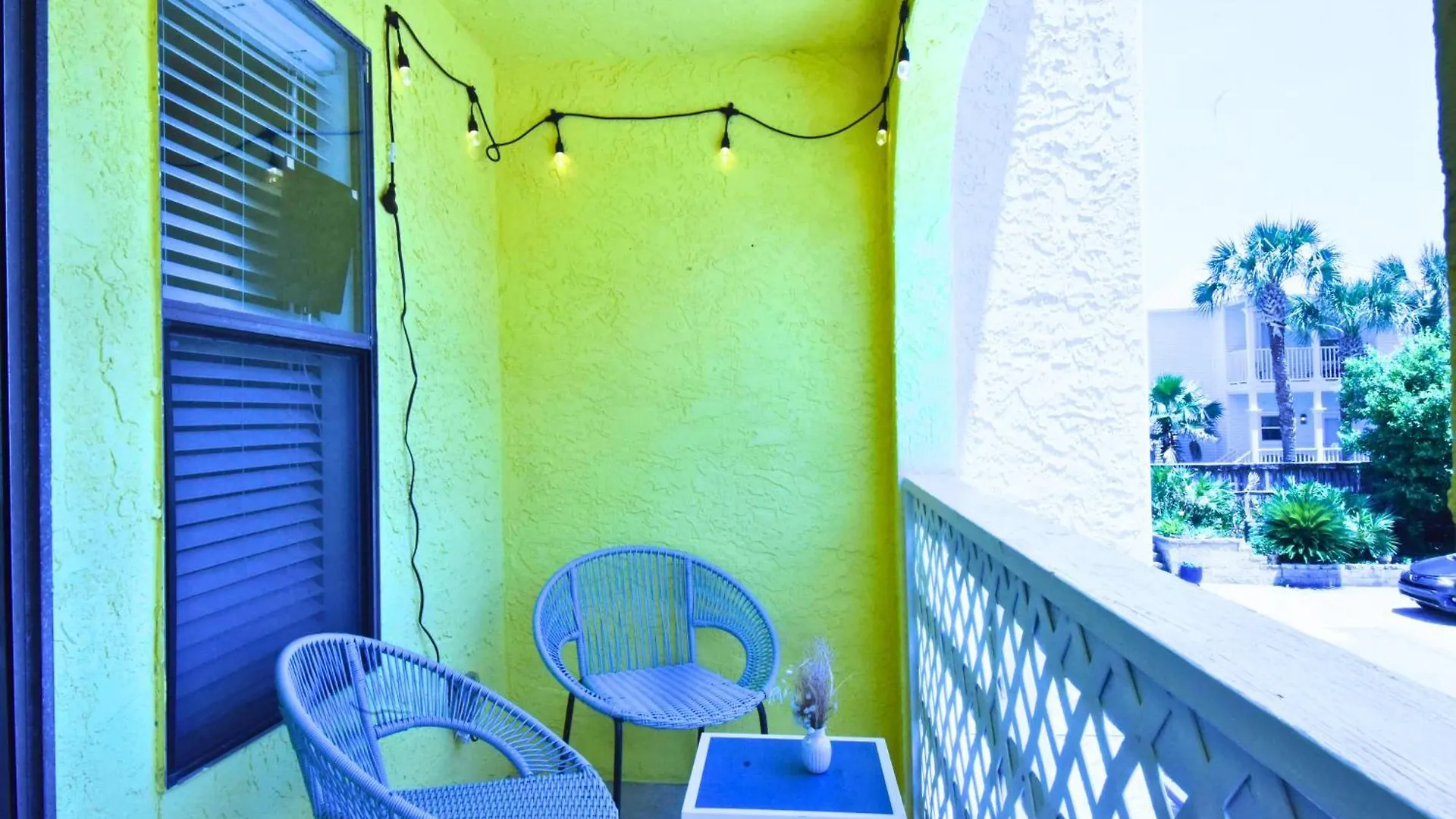 Renovated House, 1 Minute Walk To Miramar * Destin