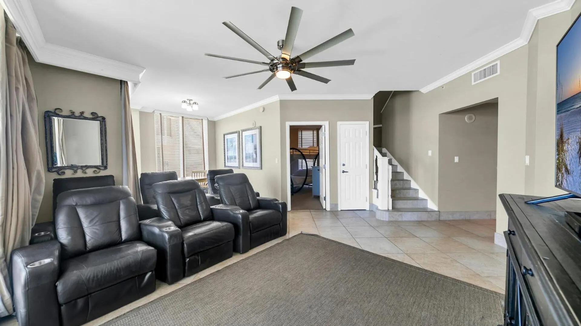 Holiday home Beautiful Spacious Penthouse 2 Story Front Sleeps 12! Destin